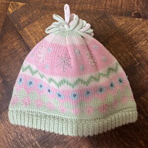Gymboree 0-12 months Girls Pink Green Winter Hat Snowflakes